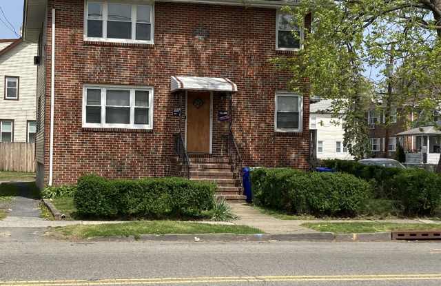 700 Roselle Street - 700 Roselle Street, Linden, NJ 07036
