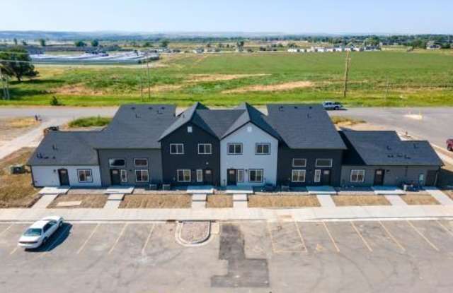 4623 King Ave W photos photos