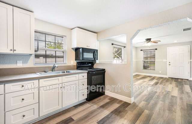 3703 E North Bay St photos photos
