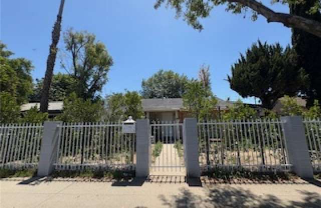 17530 Saticoy Street photos photos