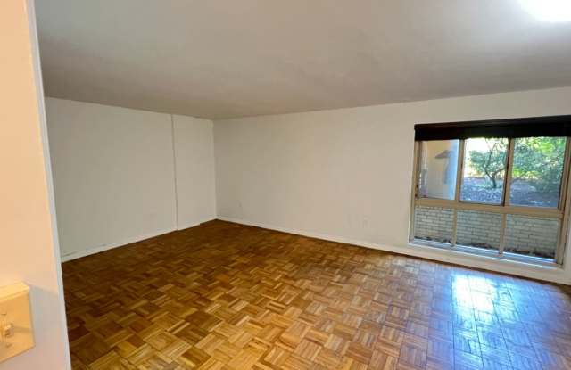 4600 Connecticut Avenue Condos Gallery 4
