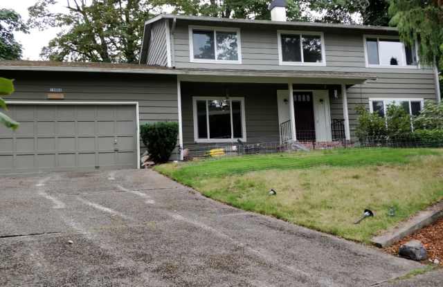 15002 Ne 65th St - 15002 Northeast 65th Street, Redmond, WA 98052