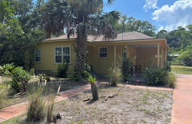 1250 KENARD STREET photos photos