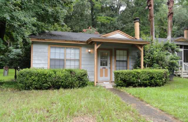 SPACIOUS 2/2 w/ Sunroom, Fireplace,  More! Available March 1st for $1050/month! photos photos