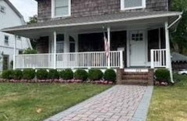 724 Westwood Avenue photos photos