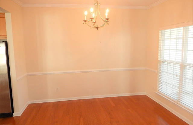 10651 Edmundson Avenue Gallery 3