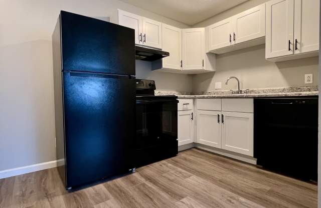 25 Le Blanc Street - 11 photos photos