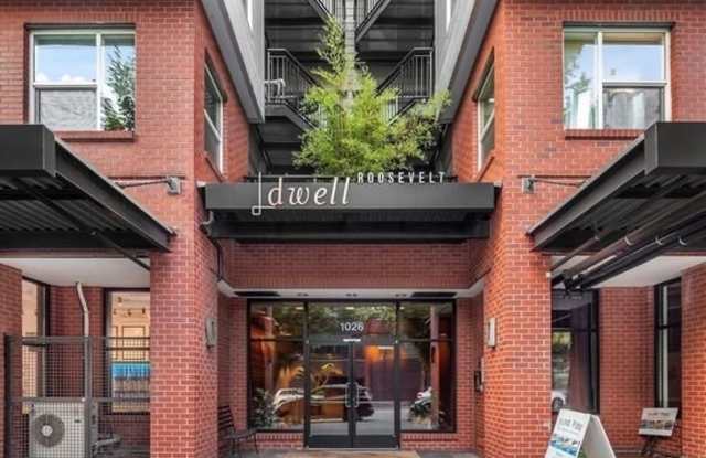 Light and Bright Top floor 1bd 1bath Condo! photos photos