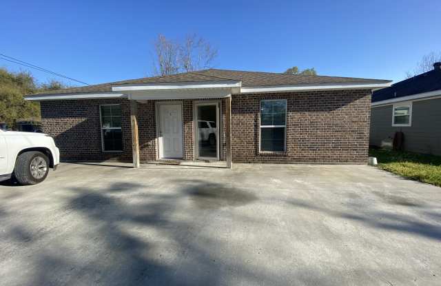 918 Brady Street photos photos