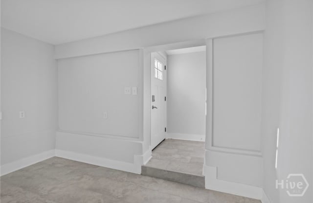 430 Lawton Avenue Gallery 4