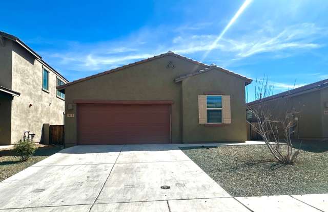 Stunning 4-bedroom, 2-bathroom home located in the vibrant community of Sahuarita, AZ photos photos