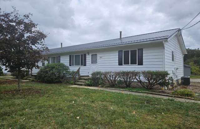 Ravenna 2 Bedroom 1 Bath Duplex - 3944 Summit Street, Portage County, OH 44266