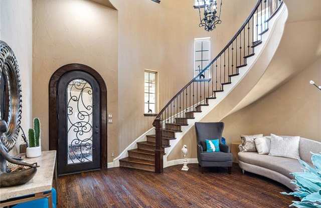 1520 Camino Lago Gallery 4