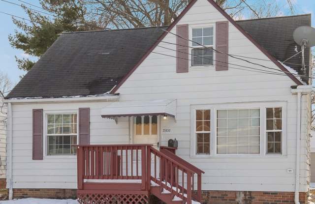 25650 Shoreview Ave photos photos