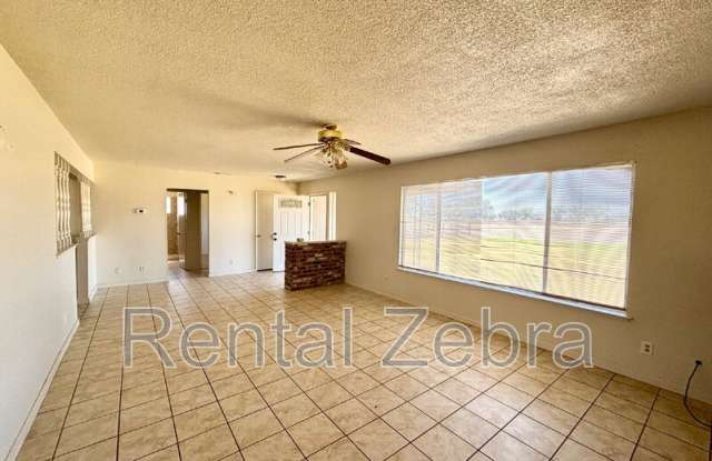 2400 Gurr Road photos photos