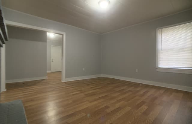 906 Neil St - 906 South Neil Street, Gastonia, NC 28052
