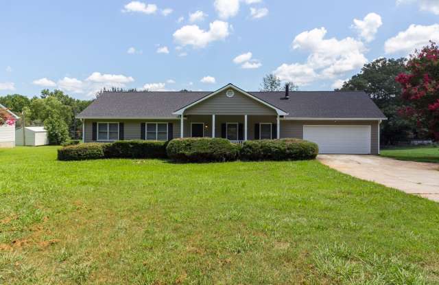 AVAILABLE NOW! - 3 Bedroom 2 Bathroom Ranch in Newton County! photos photos