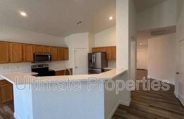 9223 W Salter Dr Gallery 3
