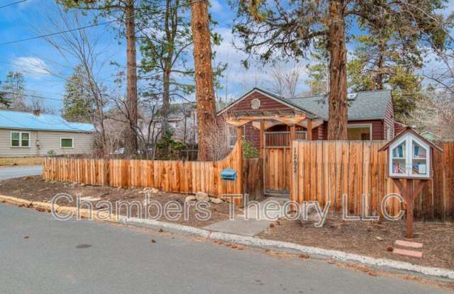 1252 NW Milwaukee Ave - 1252 Northwest Milwaukee Avenue, Bend, OR 97703