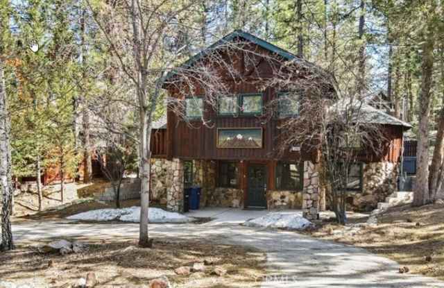 1140 Vine Avenue photos photos