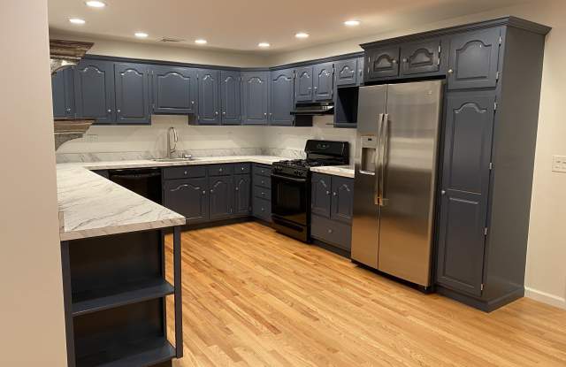 61 Kenilworth Drive W Gallery 3