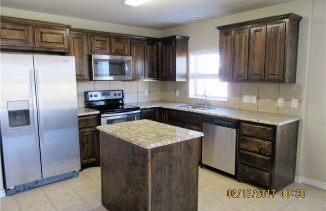 1725 Fairway Drive Gallery 4