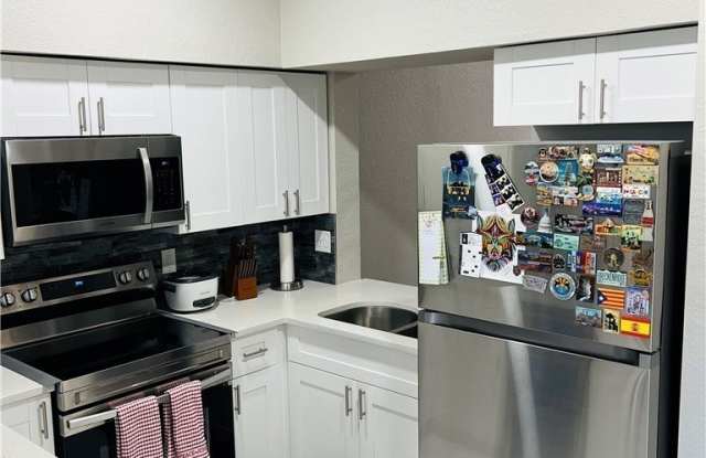 8312 Bernwood Cove Loop Gallery 4