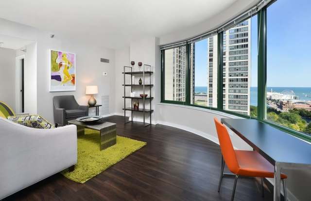 511 North Mc Clurg Court Gallery 4