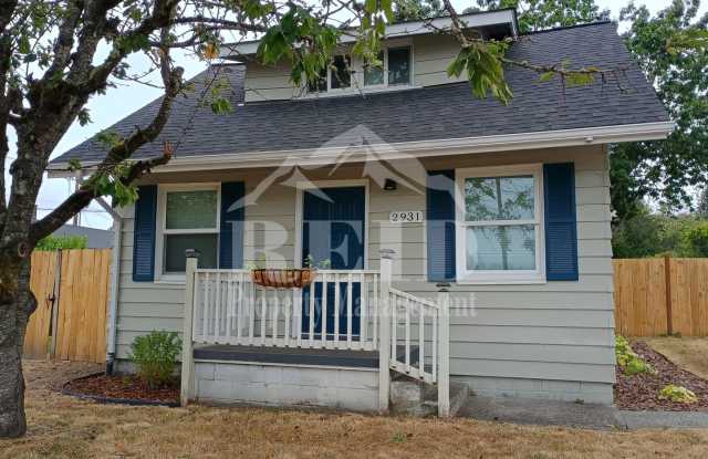 Updated 3-Bedroom Home with Butler's Pantry, Large Fenced Yard & Garage in Bremerton photos photos Updated 3-Bedroom Home with Butler's Pantry, Large Fenced Yard & Garage in Bremerton photos photos