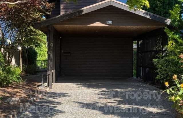 2114 41st Ave SW photos photos