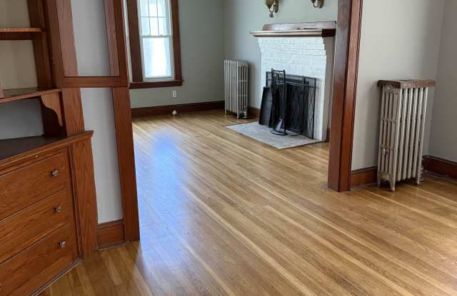 198 Farmington Avenue - 2 photos photos