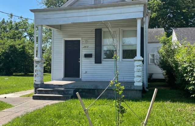 Updated three bedroom two bathroom home in West Louisville photos photos