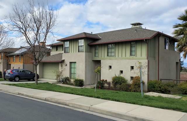 Wonderful 5bd / 3.5ba with 2 master suites photos photos