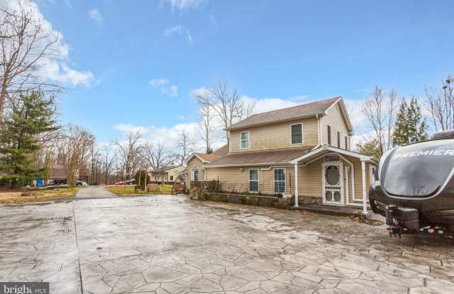 7465 BROWNS BRIDGE Road photos photos