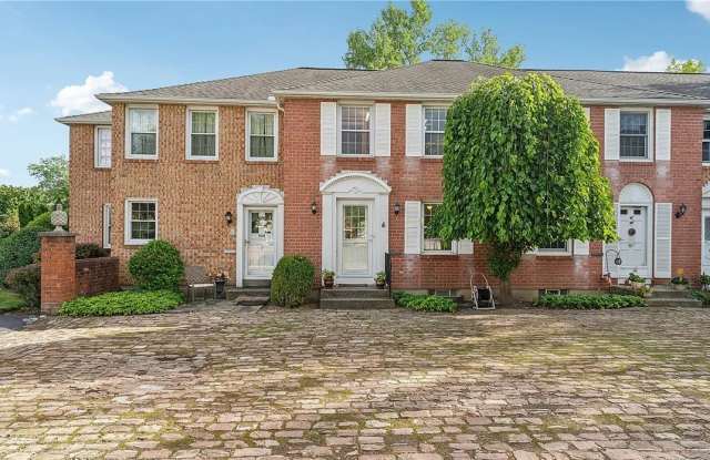 500 Burroughs Dr Apt B - 500 Burroughs Drive, Amherst, NY 14226