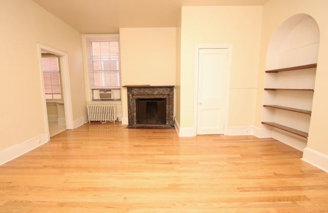 Great 2 BR 1 BA with High Ceilings, Updated Appliances  Natural Sunlight!*Available July* - 1003 Spruce Street, Philadelphia, PA 19107