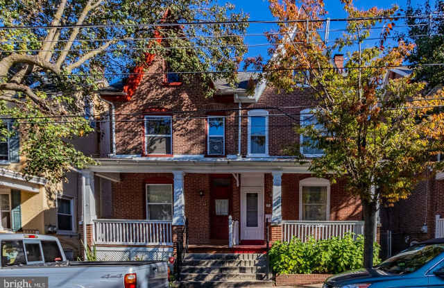 15 W 2ND STREET - 15 West 2nd Street, Pottstown, PA 19464