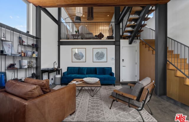 2337 Abbot Kinney Blvd - 2337 Abbot Kinney Boulevard, Los Angeles, CA 90291