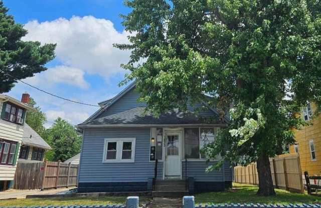 1623 S DELAWARE STREET - 1623 South Delaware Street, Paulsboro, NJ 08066