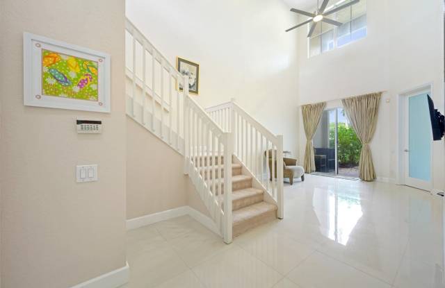 1384 Harbor View W Gallery 4