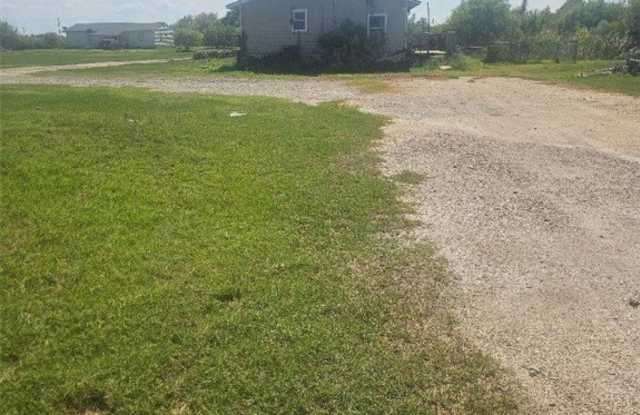 2585 Armstrong - 2585 Armstrong Road, Aransas County, TX 78336
