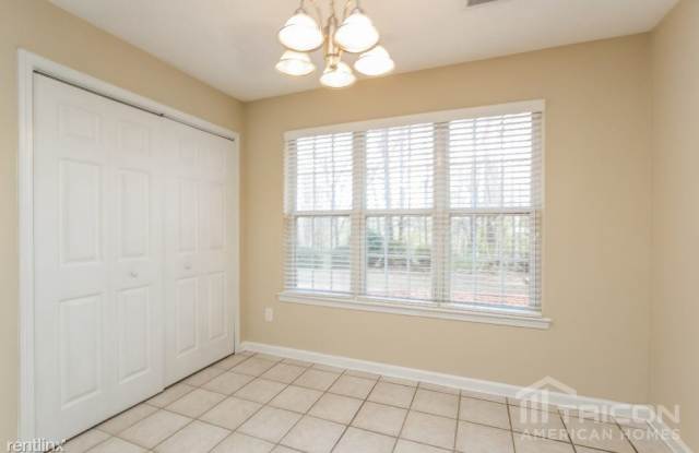 6250 Glen Brooke Drive Gallery 4