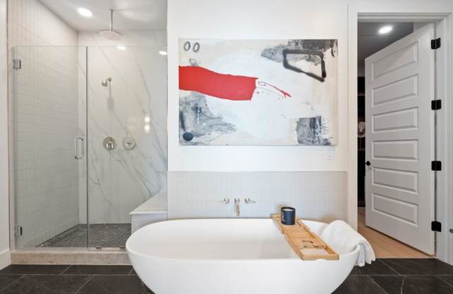 603 Guadalupe St Gallery 2