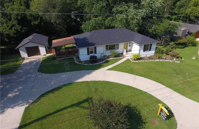 720 West Oak Street - 720 West Oak Street, Zionsville, IN 46077