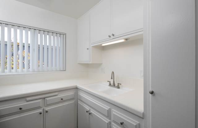 PR Talmadge Apartments Gallery 4