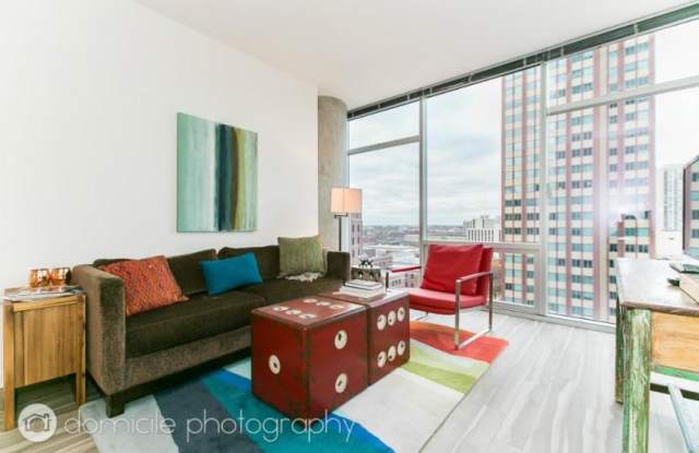 805 North LaSalle Dr photos photos
