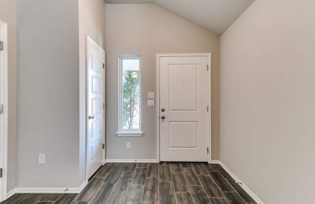 1301 Harvest Trail Gallery 3