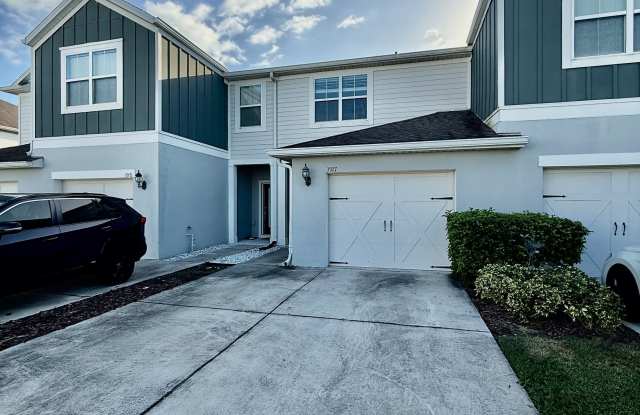 3977 Plainview Drive - 1 photos photos