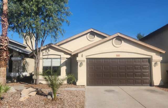 802 E ROSEMONTE Drive Gallery 2