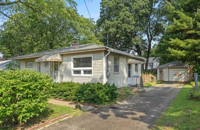 1421 Brookmark Street SE photos photos